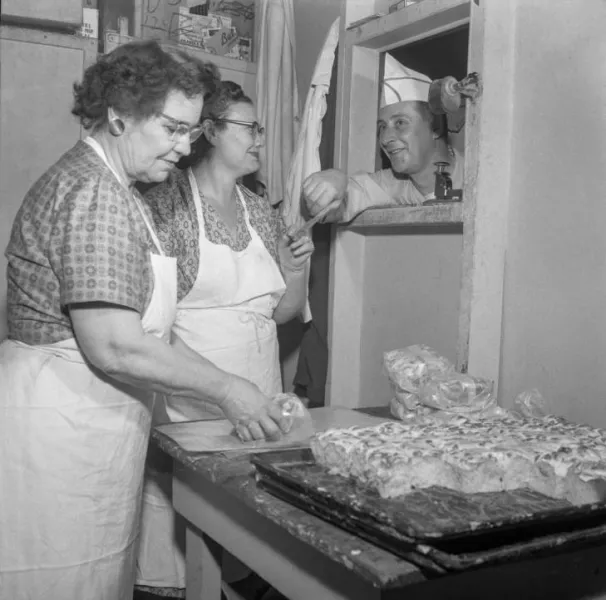 Women bakery employees