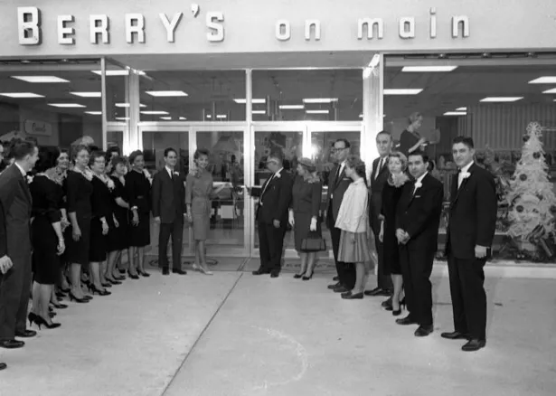 Opening of Berry’s on Main at Richland Mall, 1961. (The State Newspaper Photograph Archive, Richland Library) 